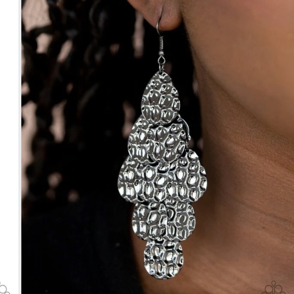Paparazzi Instant Incandescence Black Earrings - Picture 4 of 8